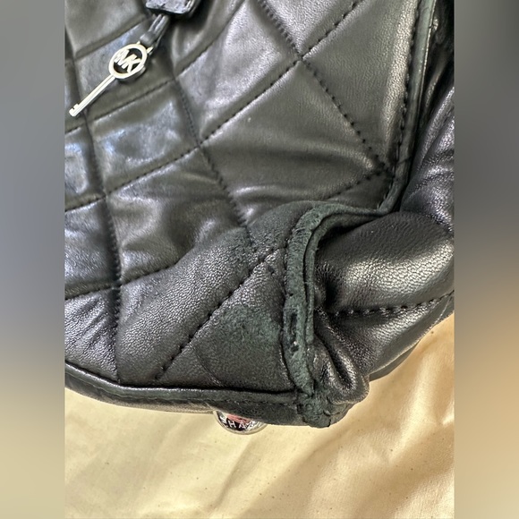 Michael Kors Large Hamilton Quilted Black Leather Lock and Key Purse Bag - Picture 8 of 9